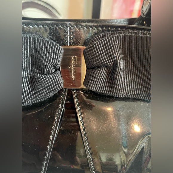 Salvatore Ferragamo Selene Patent Bow Tote - Picture 3 of 10